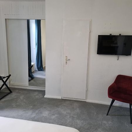 Hotel & Restaurant Le Patio Vichy Bagian luar foto