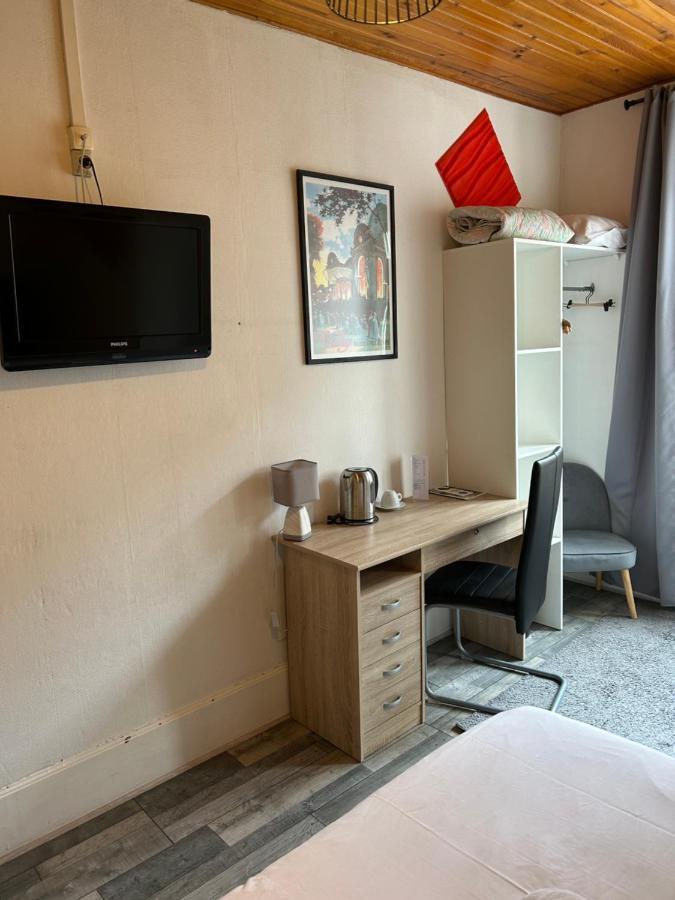 Hotel & Restaurant Le Patio Vichy Bagian luar foto