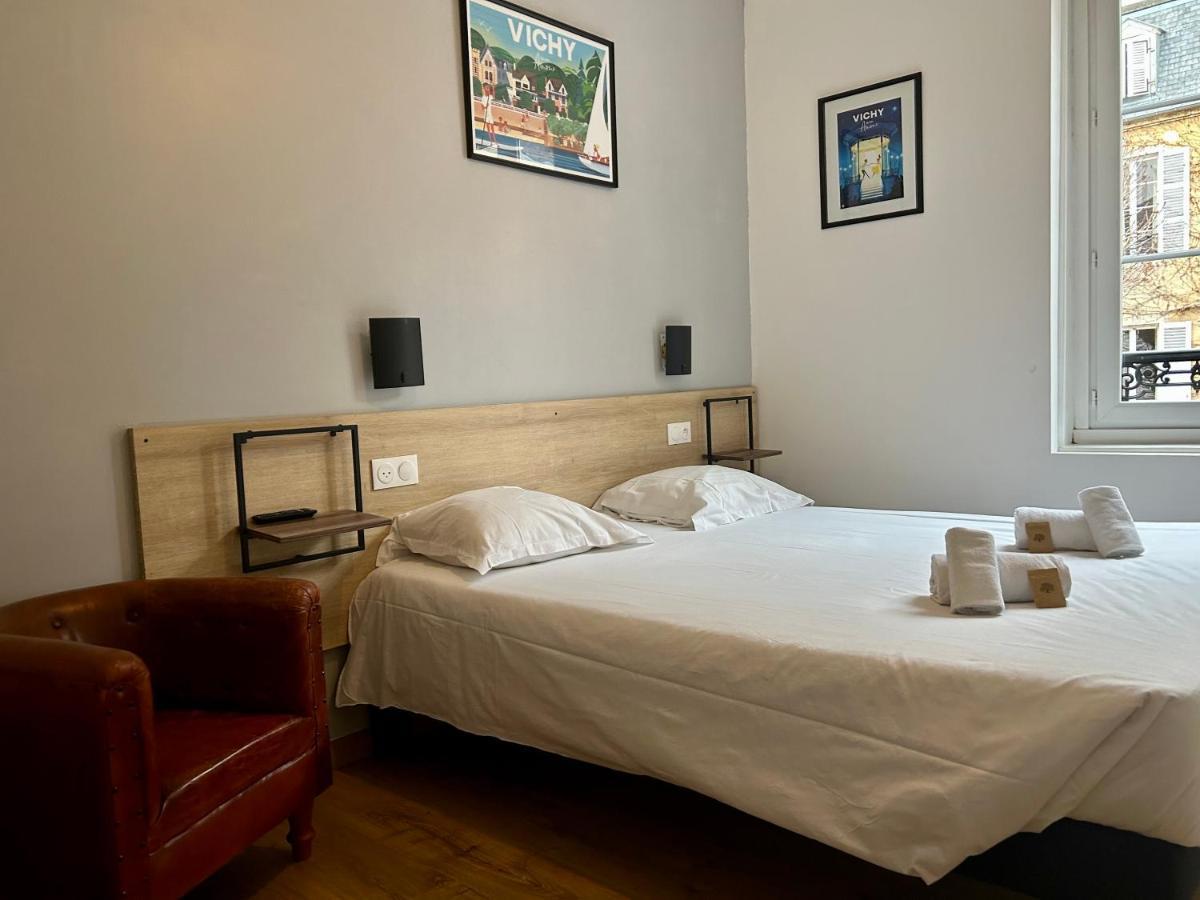 Hotel & Restaurant Le Patio Vichy Bagian luar foto