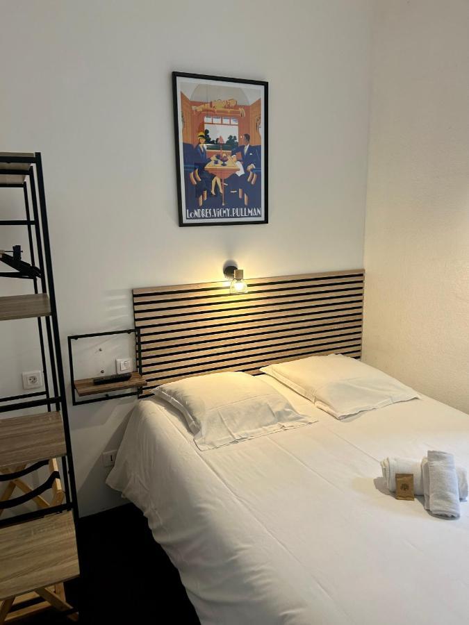 Hotel & Restaurant Le Patio Vichy Bagian luar foto