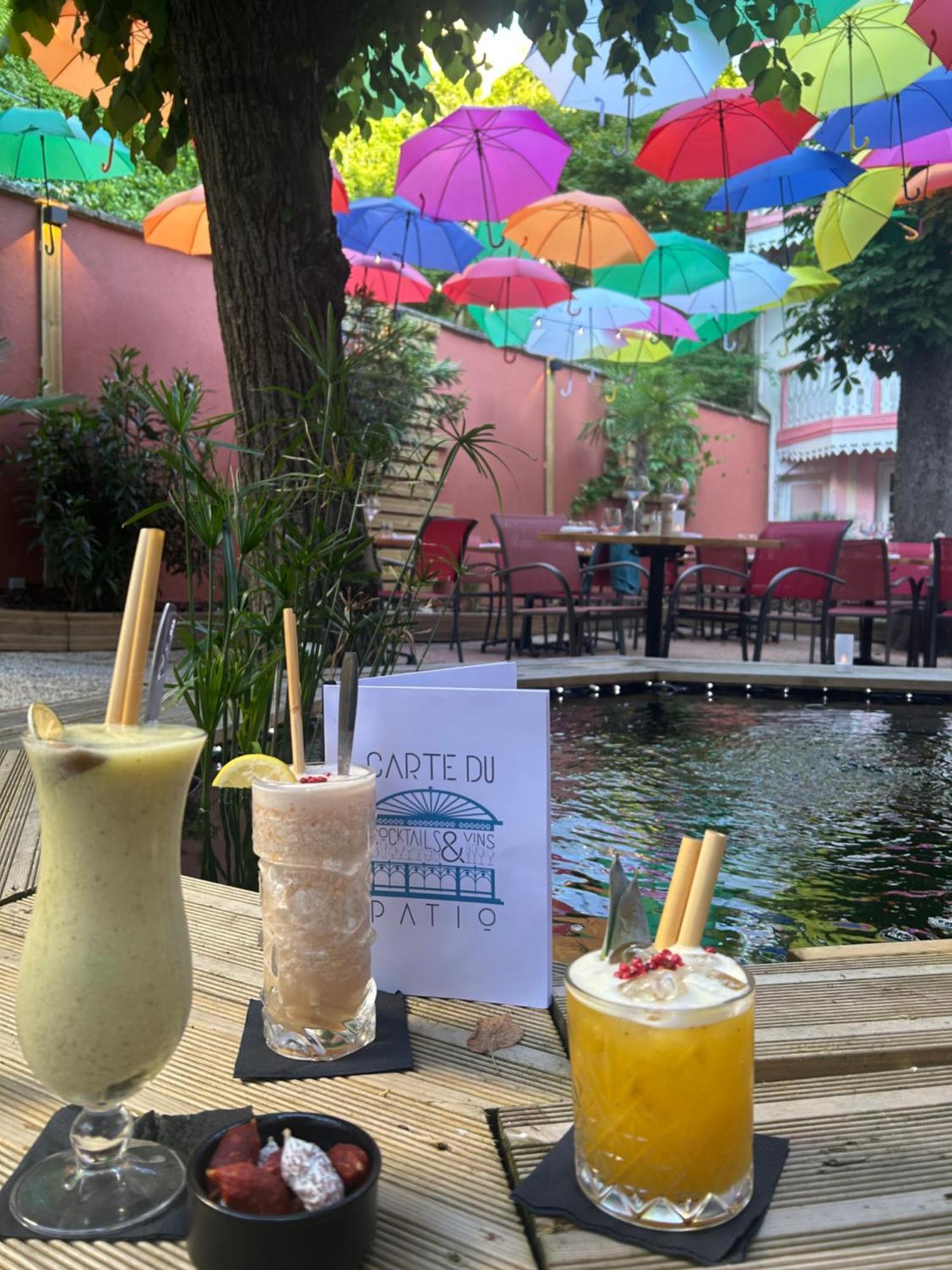 Hotel & Restaurant Le Patio Vichy Bagian luar foto